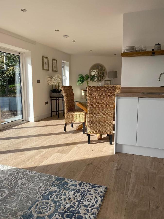 Spacious Studio Cabin With Sea/ Downs Views Sole Use Of Hottub In Seaford Luaran gambar
